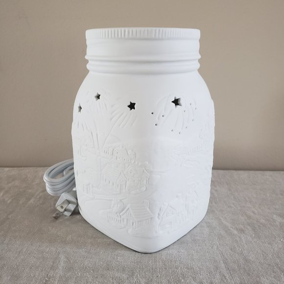 SCENTSY Celebrate Warmer White Ceramic Wax Melt Holder Canada Day Fireworks - Picture 2 of 7